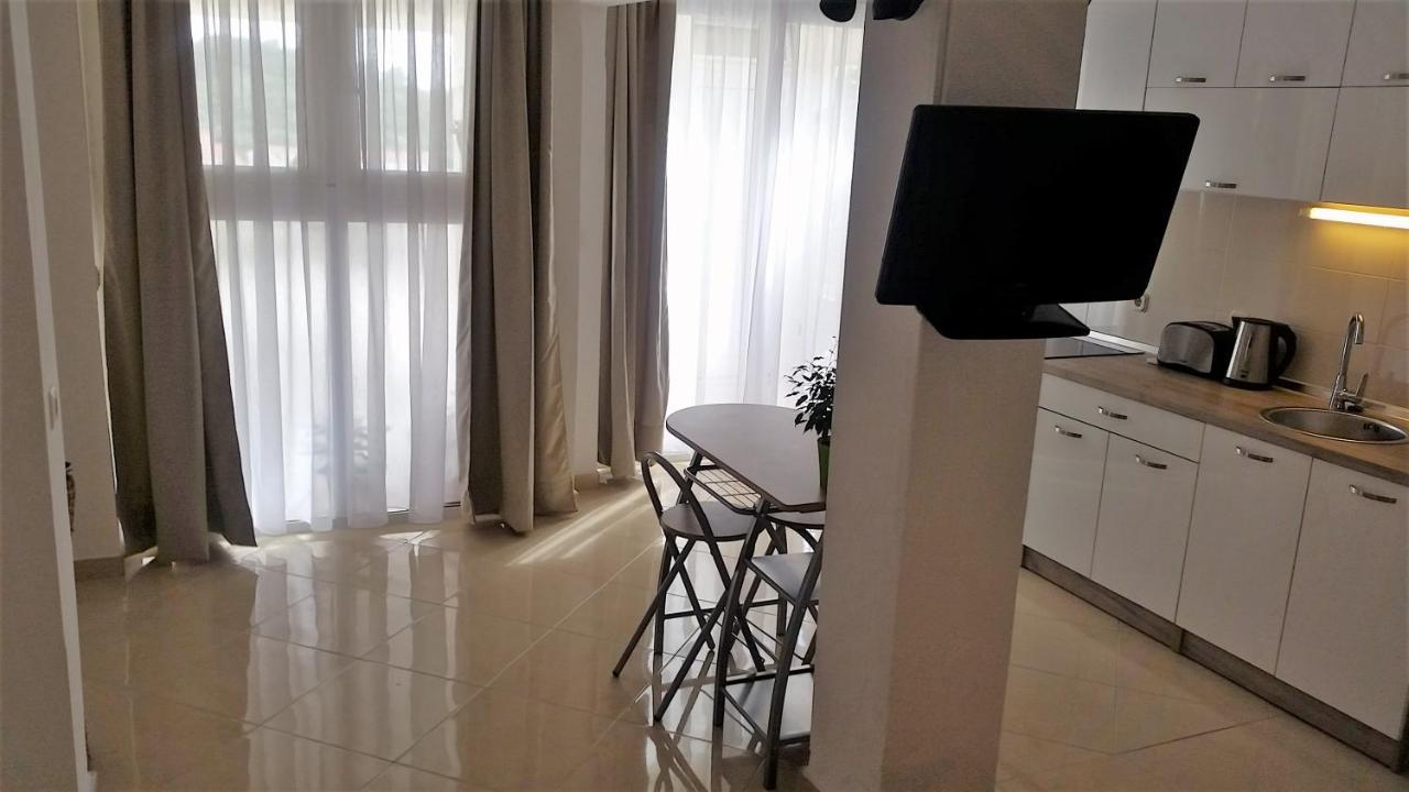 Guesthouse Iva ฮวาร์ ภายนอก รูปภาพ