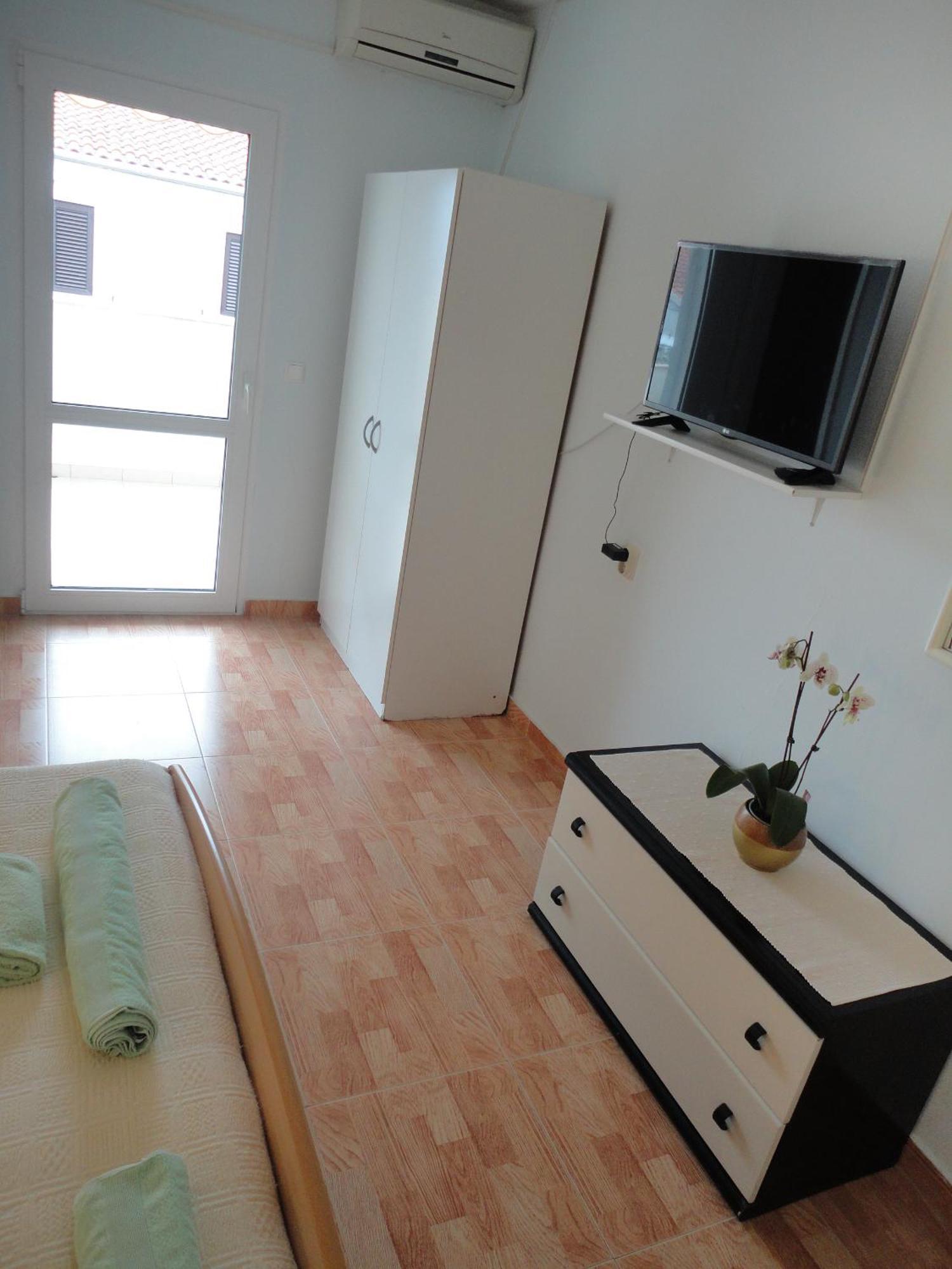 Guesthouse Iva ฮวาร์ ภายนอก รูปภาพ