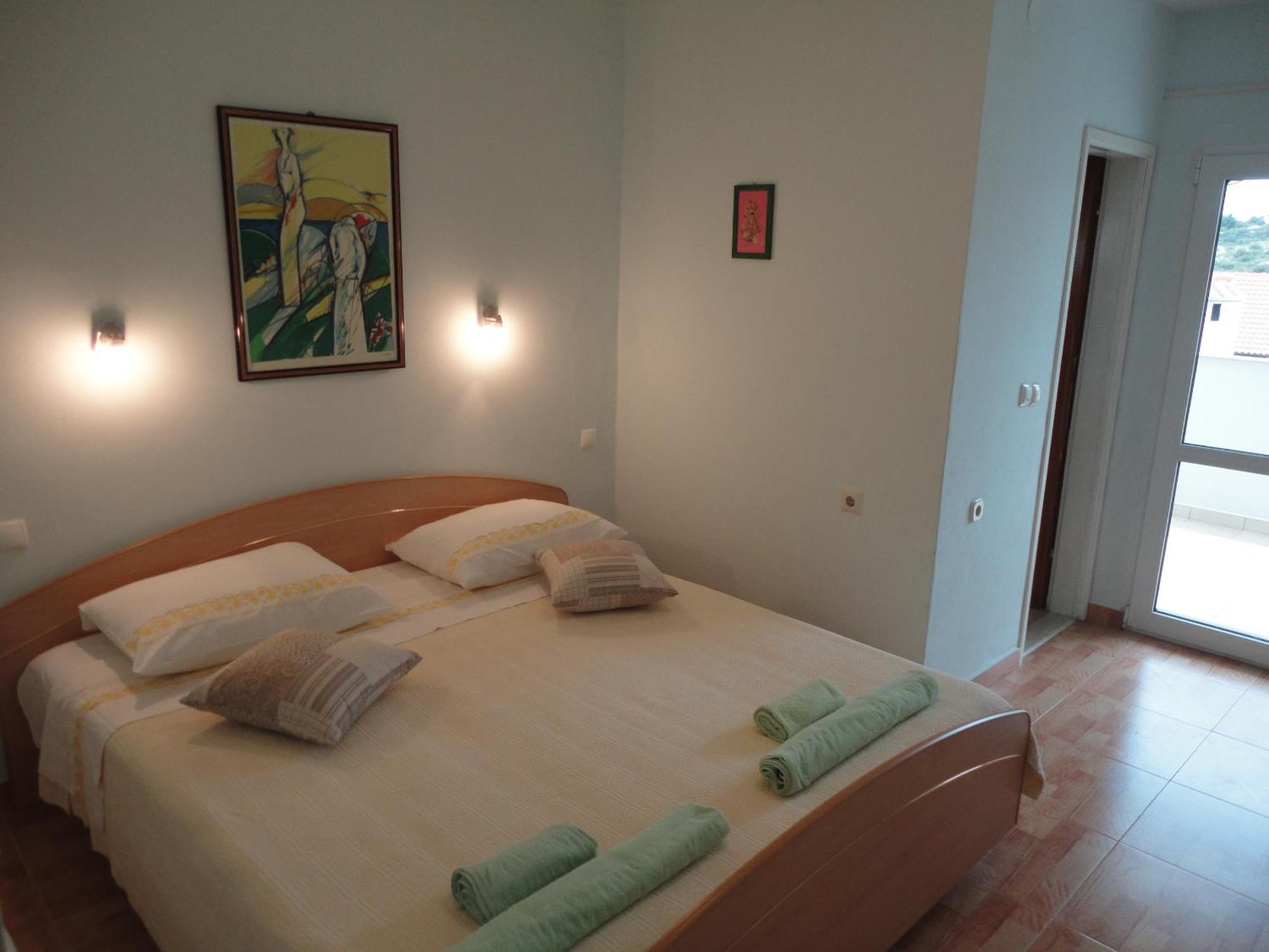 Guesthouse Iva ฮวาร์ ภายนอก รูปภาพ