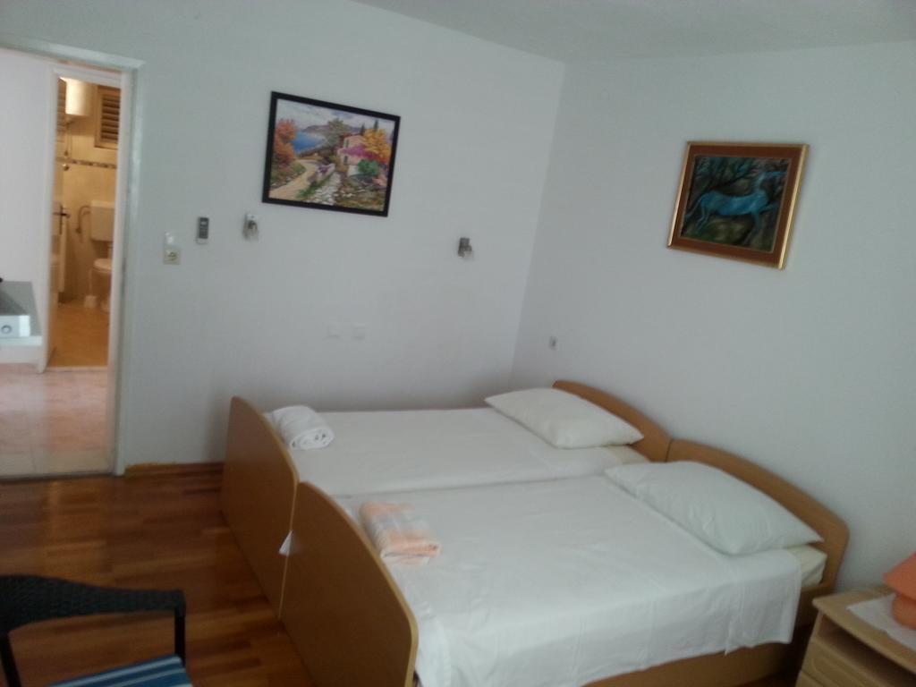 Guesthouse Iva ฮวาร์ ห้อง รูปภาพ
